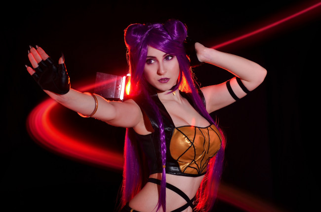 Обои картинки фото девушки, - креатив,  косплей, костюм, образ, танец