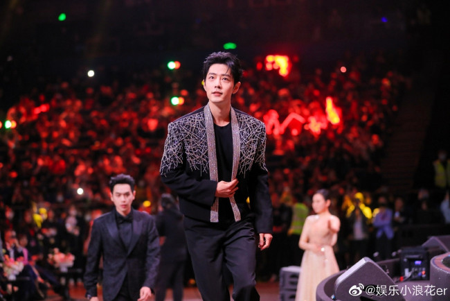 Обои картинки фото разное, знаменитости, сяо, чжань, люди, зал