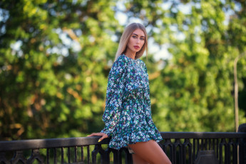 Картинка девушка+-+girl девушки -+брюнетки +шатенки девушка женщина шатенка темноволосая сексуальная модель звезда позирует разная обувь верхняя стильная одежда нижнее эротическое бельё трусы лифчик колготки чулки аксессуары макияж и множество элементов на фотографии