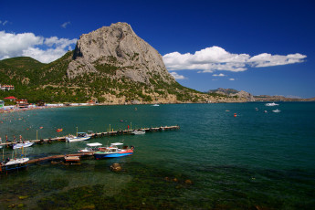 Картинка природа побережье катера пристань горы море