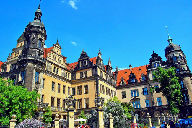 Обои картинки фото дрезден, германия, города, разноцветный, фонарь, яркий, дома