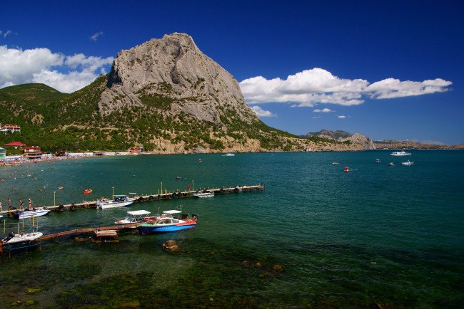 Обои картинки фото природа, побережье, катера, пристань, горы, море