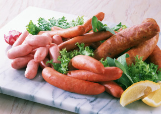 Картинка еда колбасные изделия сосиски колбаса