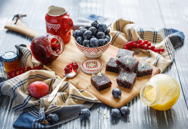 Обои картинки фото еда, разное, мармелад, сливы, джем