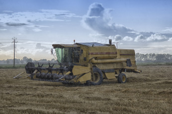 Картинка техника комбайны комбайн поле