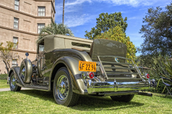 Картинка 1934+packard+twelve+convertible+coupe автомобили выставки+и+уличные+фото автошоу выставка