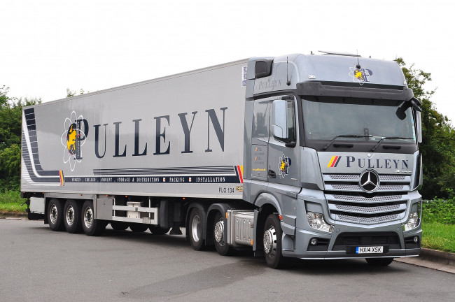 Обои картинки фото автомобили, mercedes trucks, тяжелый, грузовик, седельный, тягач