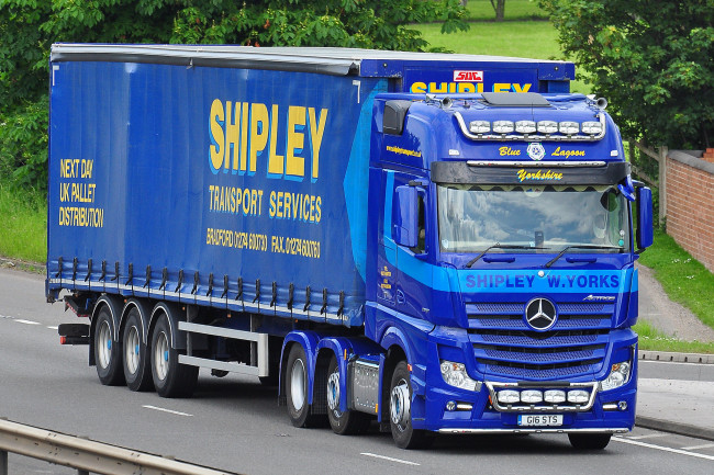 Обои картинки фото автомобили, mercedes trucks, тяжелый, грузовик, седельный, тягач