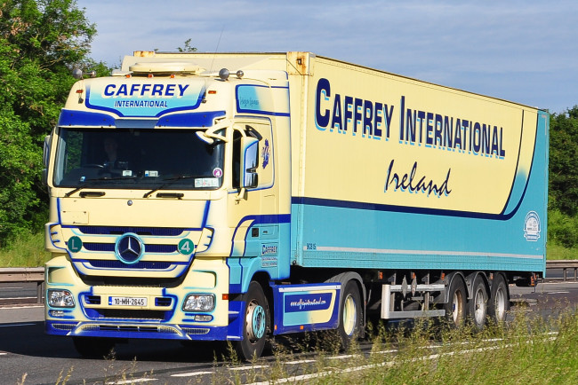 Обои картинки фото автомобили, mercedes trucks, тяжелый, грузовик, седельный, тягач