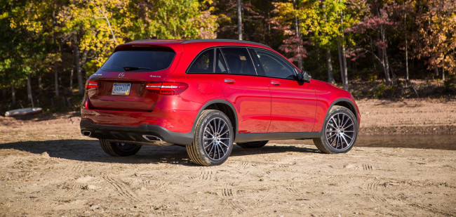 Обои картинки фото автомобили, mercedes-benz, 4matic, glc, 300, 2016г, x253, us-spec, amg, line