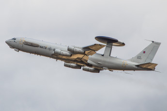 Картинка boeing+e-3a+sentry авиация боевые+самолёты дрло