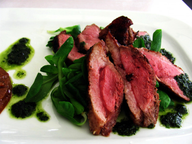 Обои картинки фото еда, мясные блюда, мясо, ломтики