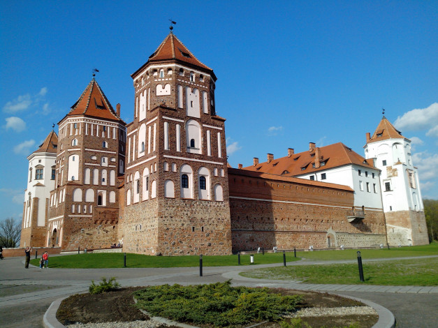 Обои картинки фото мирский замок, города, - дворцы,  замки,  крепости, дворец, замок, мирский, белоруссия