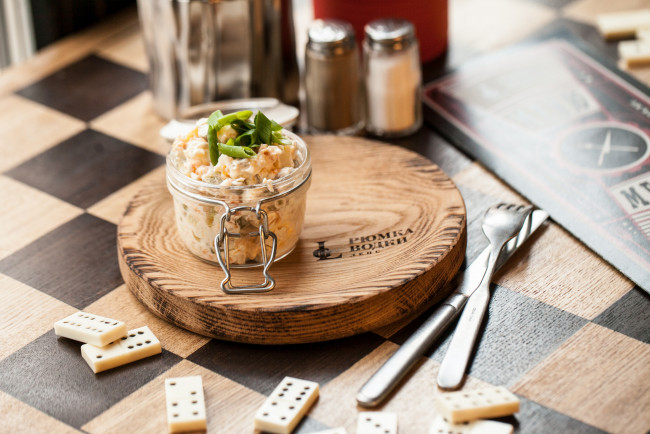 Обои картинки фото еда, салаты,  закуски, домино, салат, закуска