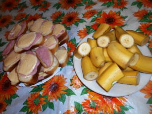 Картинка еда бутерброды +гамбургеры +канапе бананы сыр хлеб колбаса