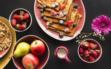 Картинка еда разное блины фрукты клубника завтрак ягоды груши яблоки