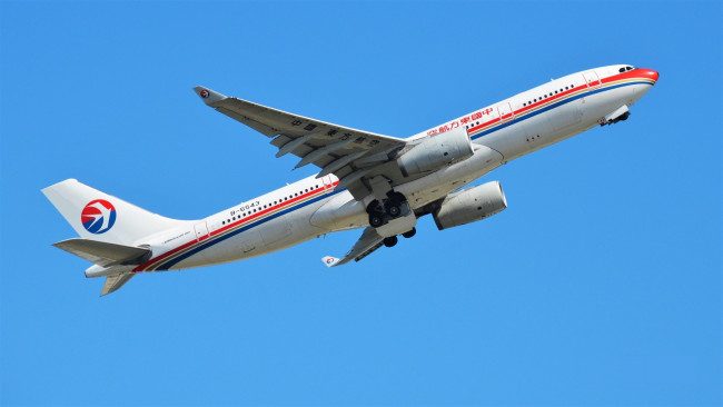 Обои картинки фото авиация, пассажирские самолёты, самолет, полет