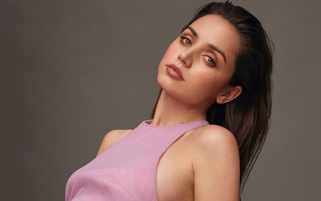 Обои картинки фото девушки, ana de armas, актриса, шатенка, лицо, топ