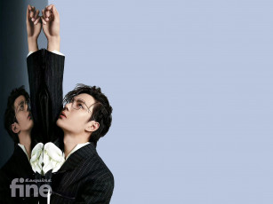 Картинка мужчины wang+yi+bo актер пиджак очки отражение