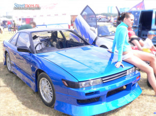 Картинка автомобили авто девушками