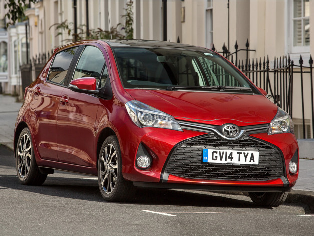 Обои картинки фото автомобили, toyota, uk-spec, 5-door, yaris, красный, 2014г