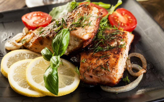 Обои картинки фото еда, мясные блюда, лимон, рыба, мясо, tomatoes, meat