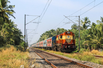 Картинка техника поезда состав локомотив рельсы