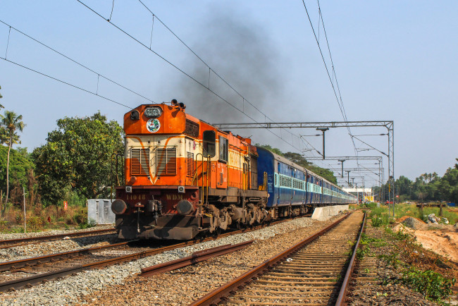 Обои картинки фото техника, поезда, локомотив, рельсы, состав