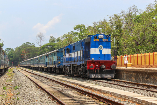 Обои картинки фото техника, поезда, состав, локомотив, рельсы