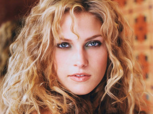 Картинка девушки ali+larter портрет