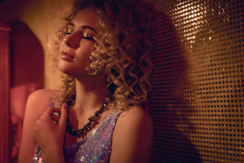 Картинка девушки -+блондинки +светловолосые golden girls ночной клуб