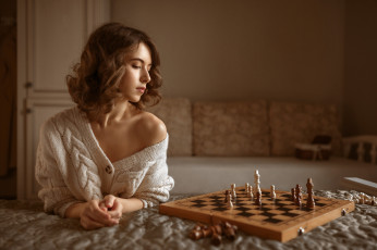 Картинка девушки виктория+макаренко девушка виктория макаренко альберт лесной вязаная кофта шахматы