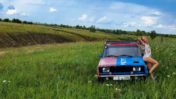 Картинка автомобили -авто+с+девушками красивая девушка