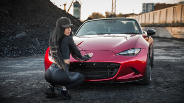 Картинка автомобили -авто+с+девушками mazda