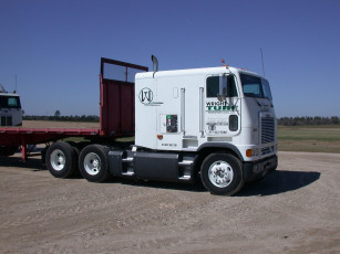 Картинка автомобили freightliner