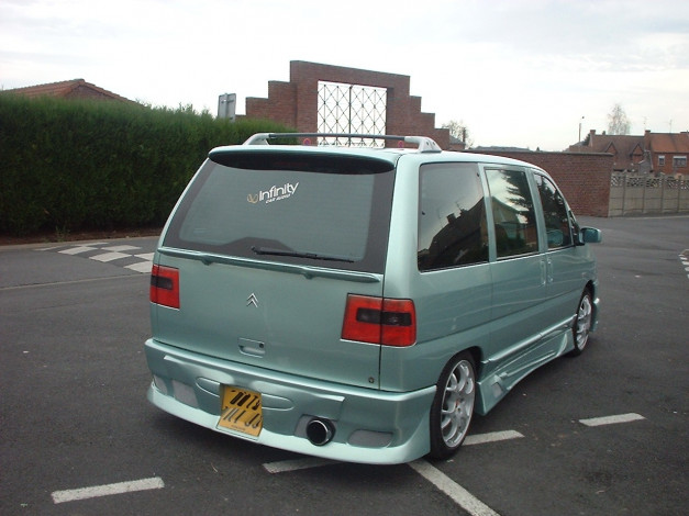 Обои картинки фото автомобили, выставки, уличные, фото