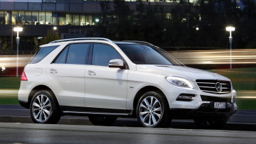 Картинка mercedes ml автомобили benz автомобиль скорость мощь стиль