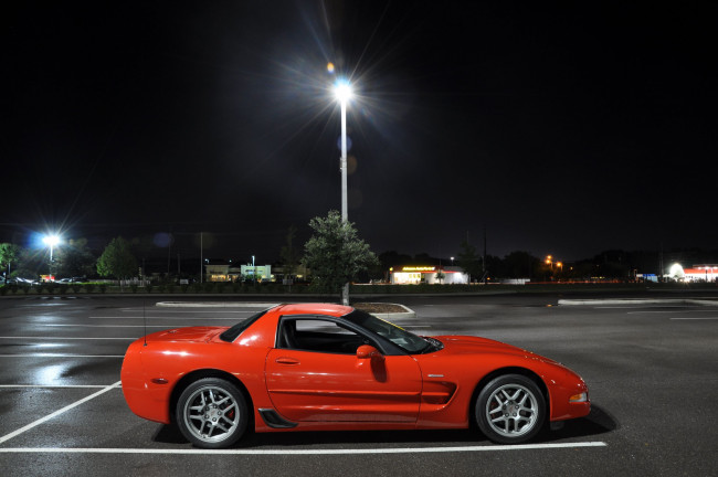 Обои картинки фото автомобили, corvette, lamborghini, aventador, lp700-4