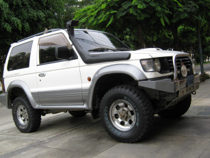 Картинка mitsubishi автомобили выставки+и+уличные+фото montero