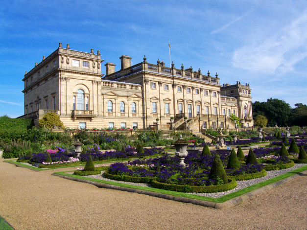 Обои картинки фото англия  harewood house, города, - здания,  дома, harewood, house, англия, парк, клумбы, кусты, дом