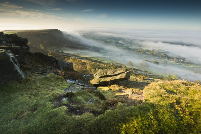 Обои картинки фото природа, пейзажи, склон, холмы, туман