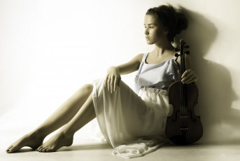 Картинка девушки -unsort+ брюнетки +шатенки взгляд лицо скрипка