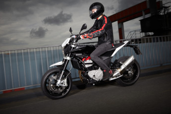 Картинка мотоциклы husqvarna