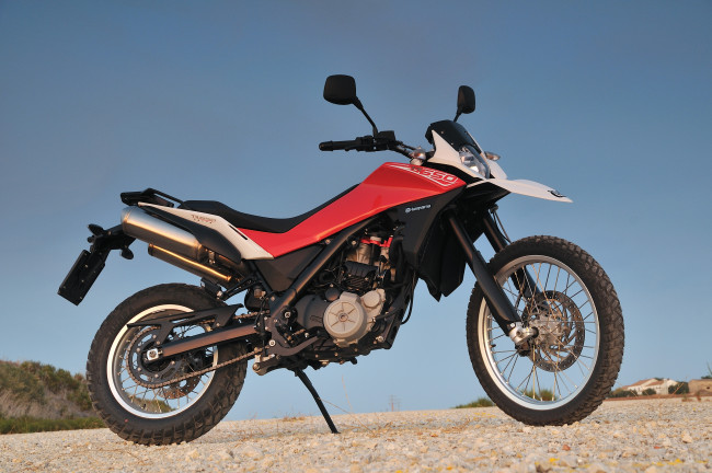 Обои картинки фото мотоциклы, husqvarna