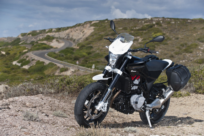 Обои картинки фото мотоциклы, husqvarna