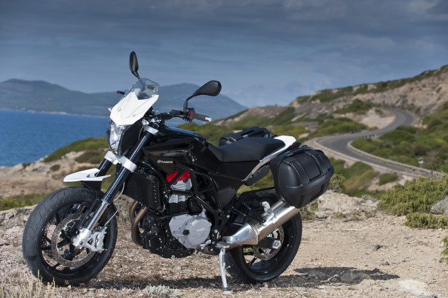 Обои картинки фото мотоциклы, husqvarna