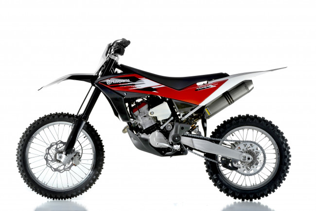 Обои картинки фото мотоциклы, husqvarna