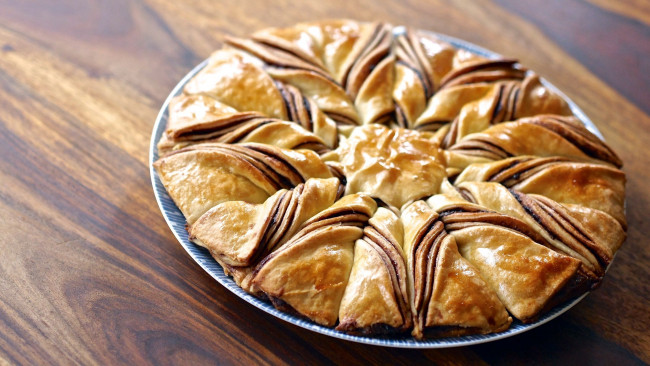 Обои картинки фото еда, пироги, пирог, румяный