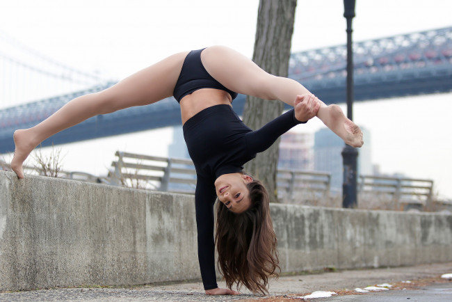 Обои картинки фото девушка, девушки, -unsort , брюнетки, темноволосые, модель