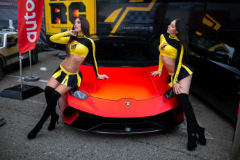 Картинка автомобили -авто+с+девушками автомобиль фон взгляд девушки